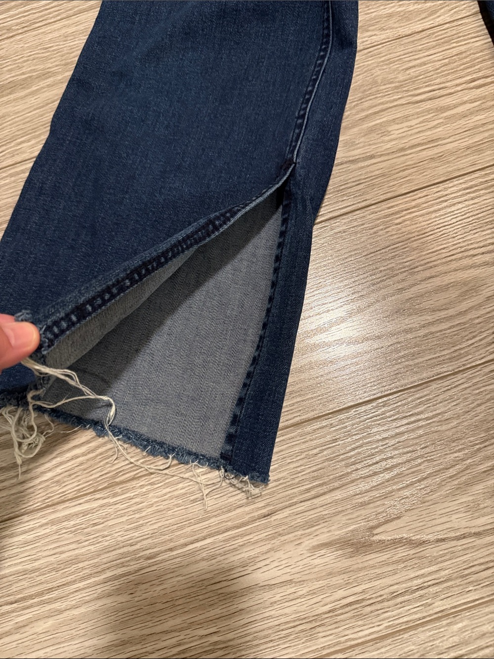 R Jeans - Picture 7 of 9